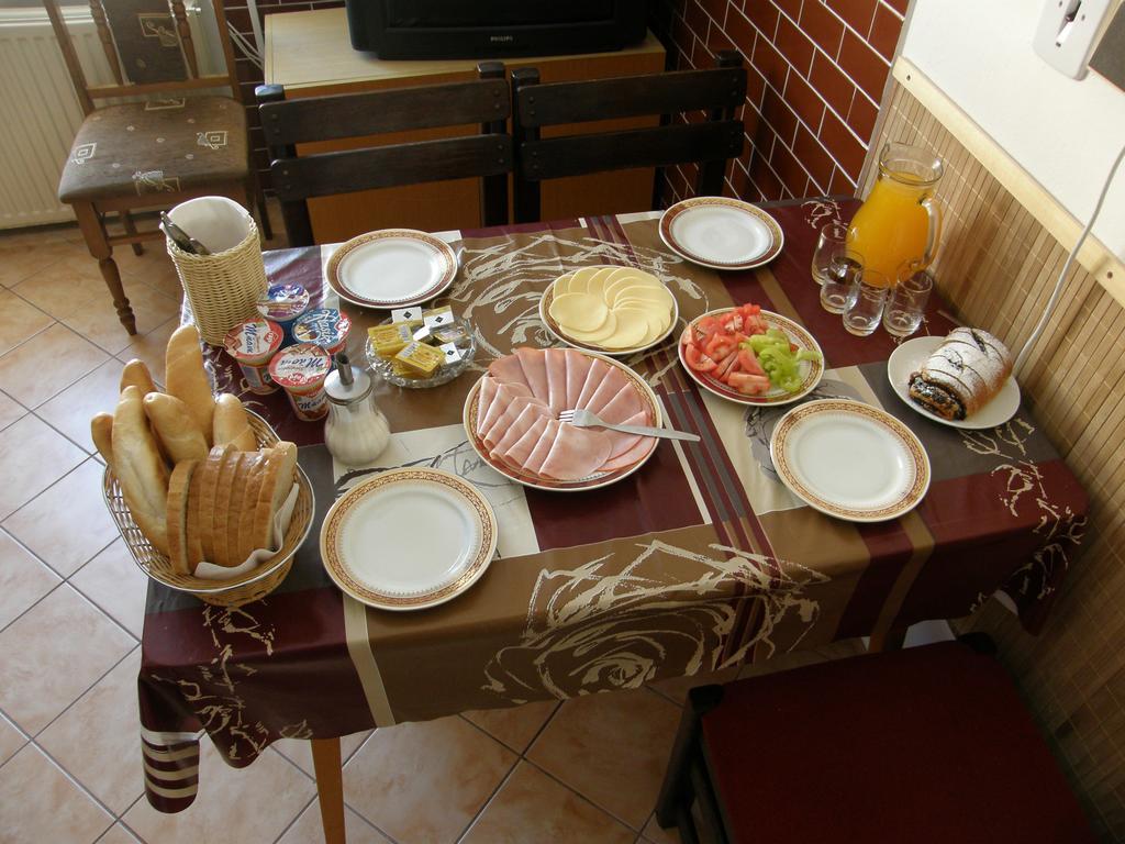 Vila Helena Hotel Liptovsky Jan Luaran gambar